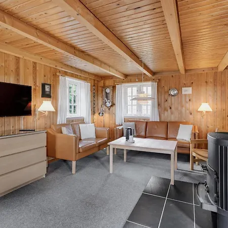 4 Bedroom Cozy In Fan